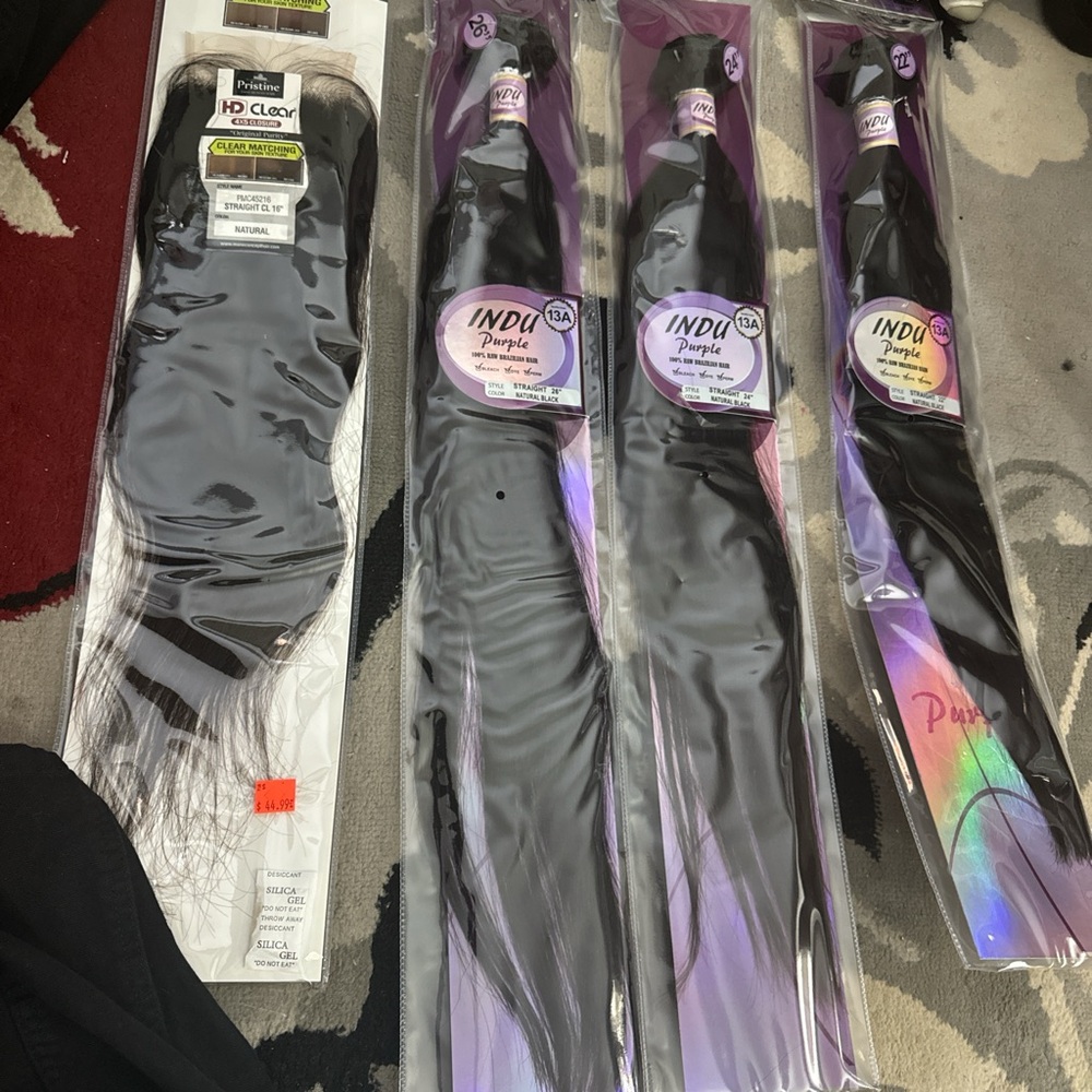 Indu purple straight Human hair bundles + Closure